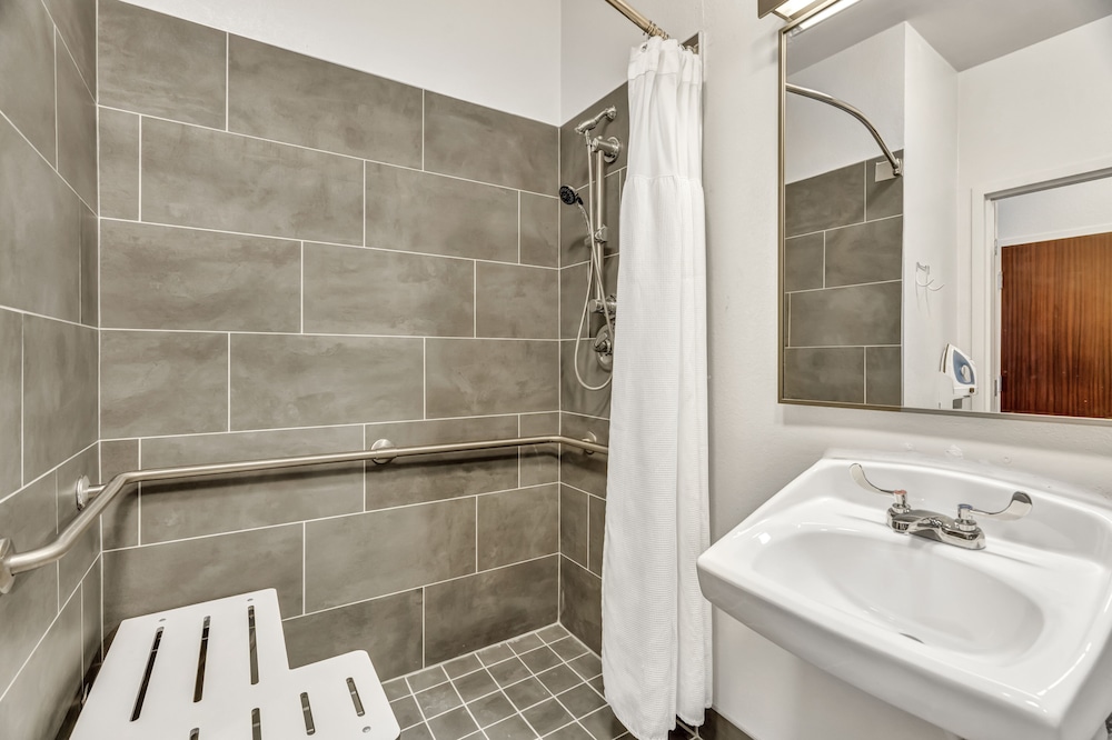 Fairfield Inn Suites Fort Worth Fossil Creek 12/25
