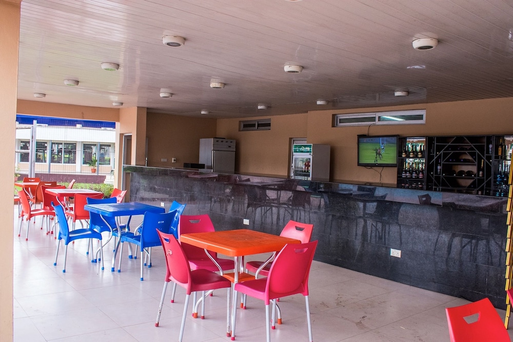Dbi Guest House 36/50