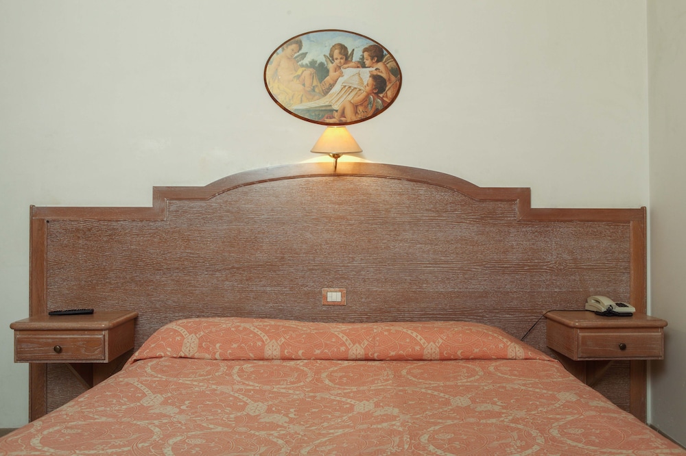 Donatello Hotel 3/42
