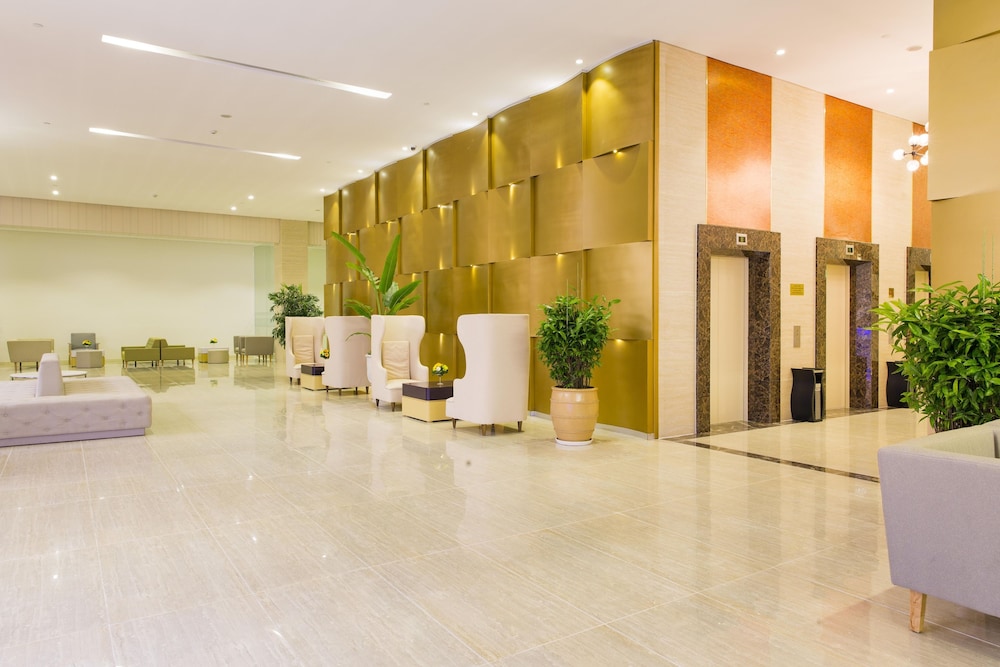DIAMOND BAY HOTEL 7/48