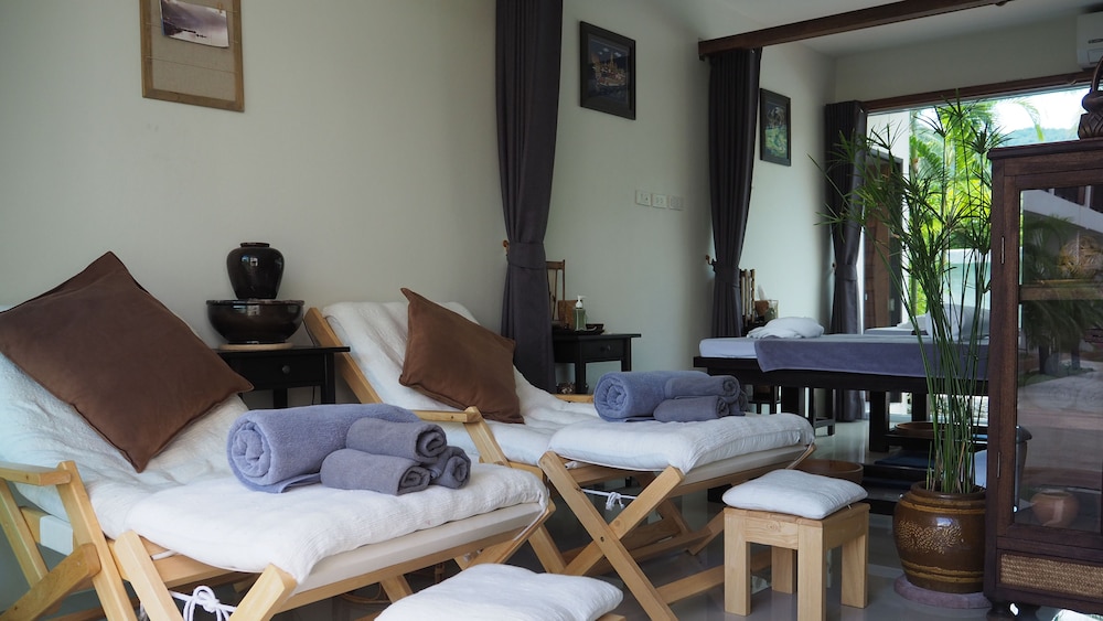 Crystal Lamai Hotel 30/50