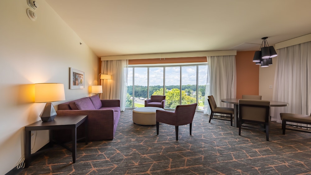 Courtyard by Marriott Atlanta Dunwoody 64/82