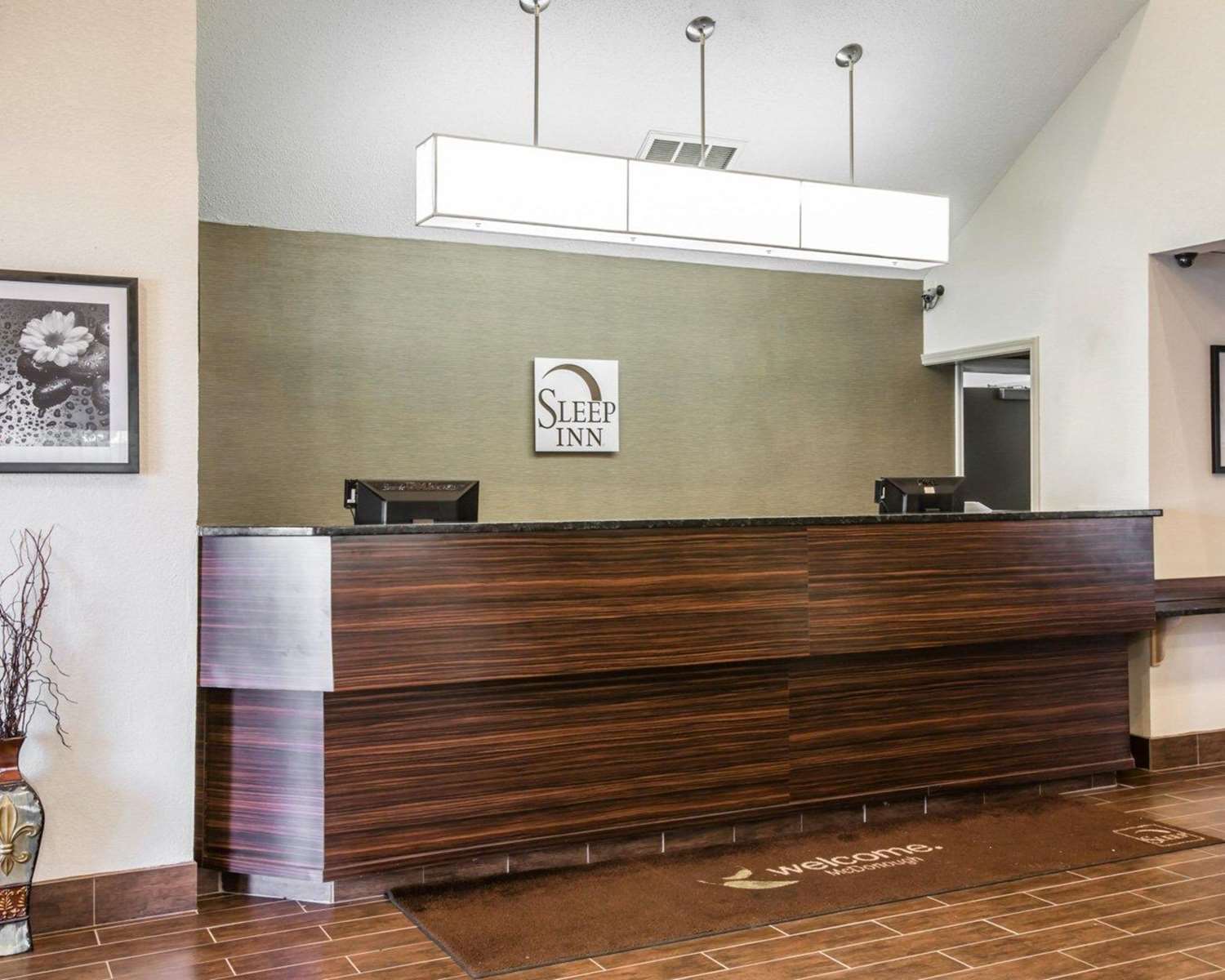 Days Inn by Wyndham McDonough, GA 2/19