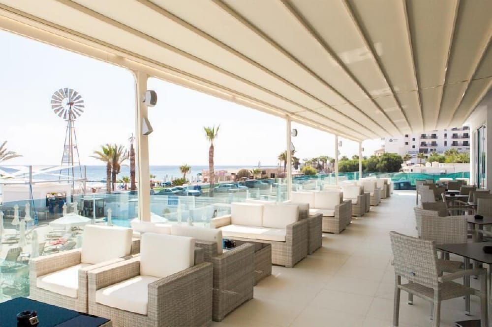 Vrissaki Beach Hotel 33/50