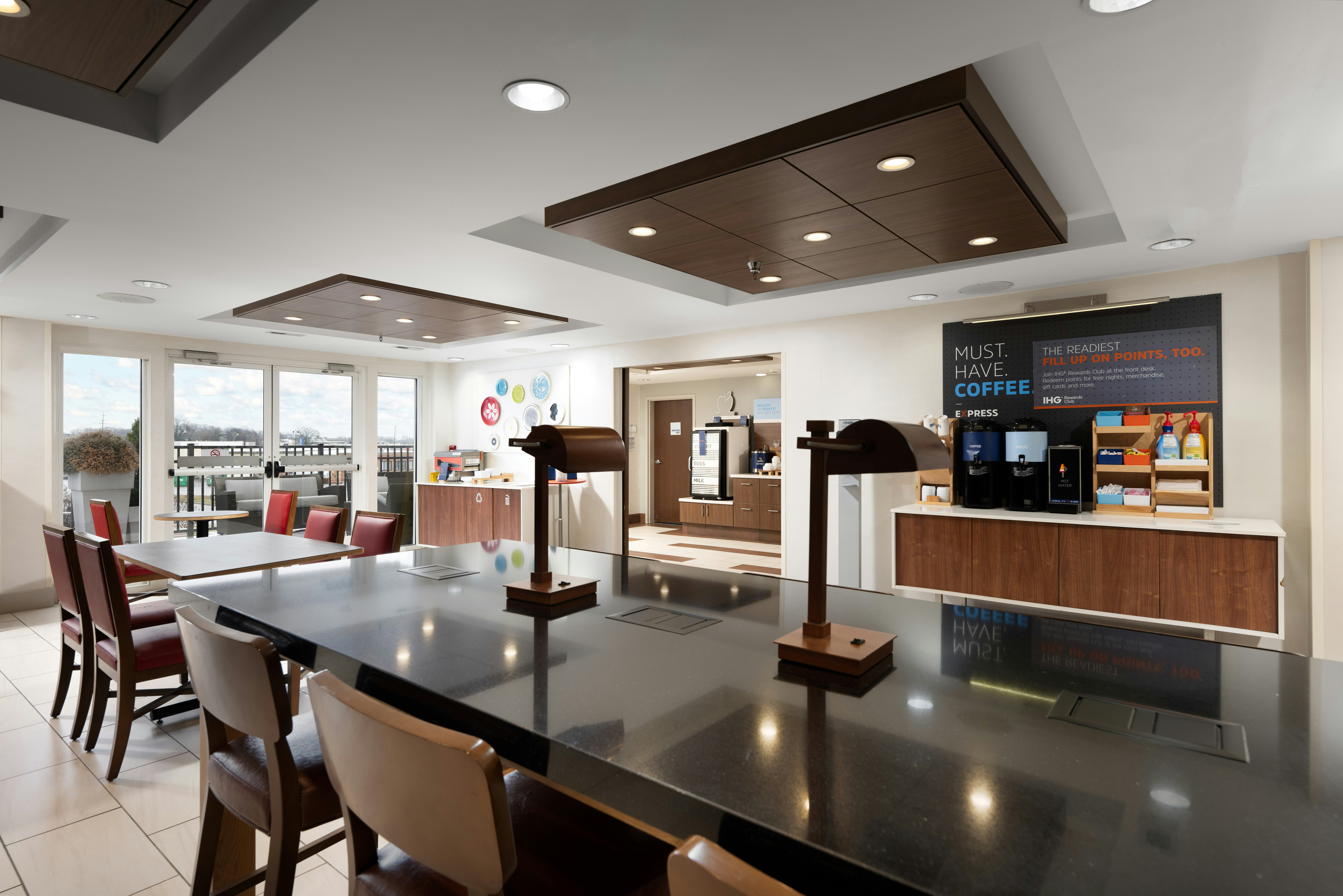 Holiday Inn Express Hotel Suites Chattanooga Hixson 63/75