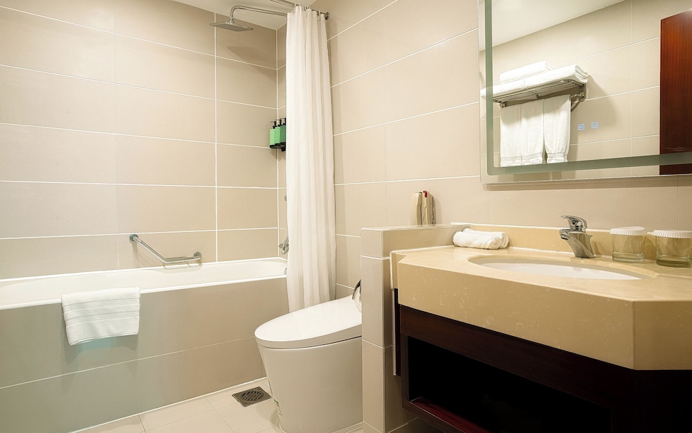 Novotel Shanghai Atlantis 67/68