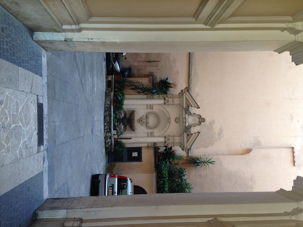 Hotel Primavera 9/64