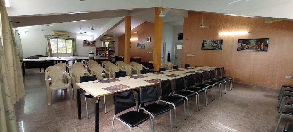 Stay Guru Resort Farm Villa 28/50