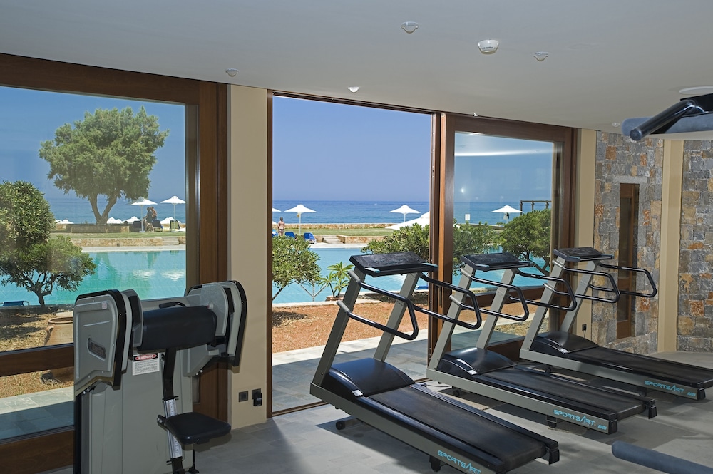 Kernos Beach Hotel and Bungalows 15/50