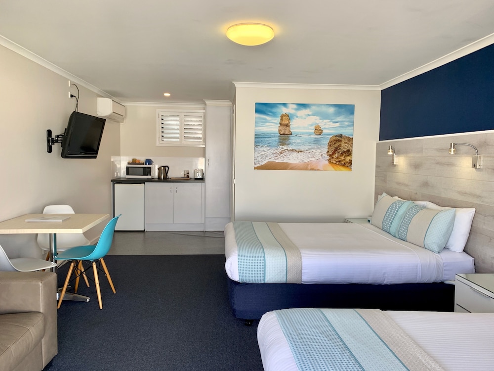 Apollo Bay Waterfront Motor Inn 49/80