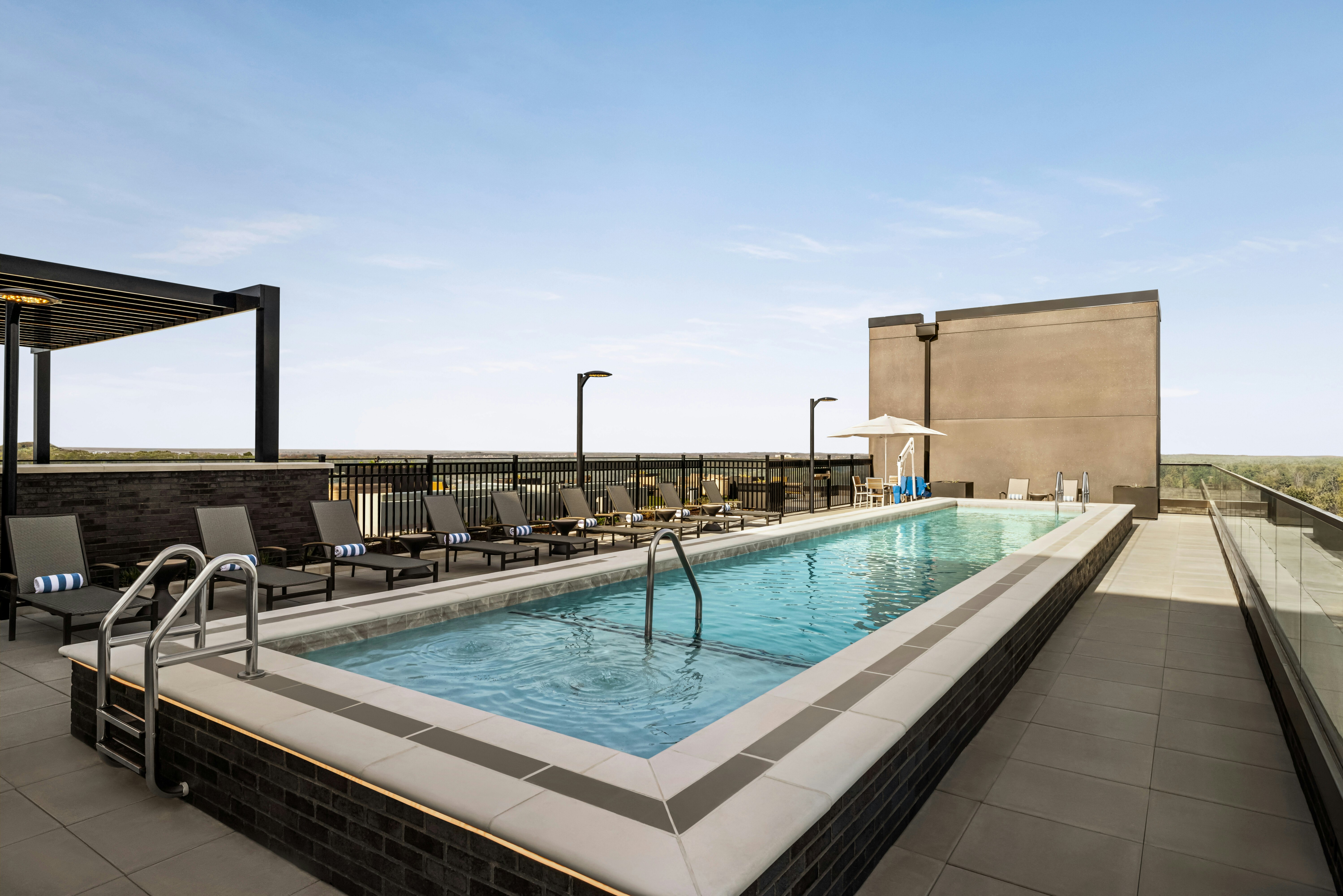 Hilton BNA Nashville Airport Terminal 53/53