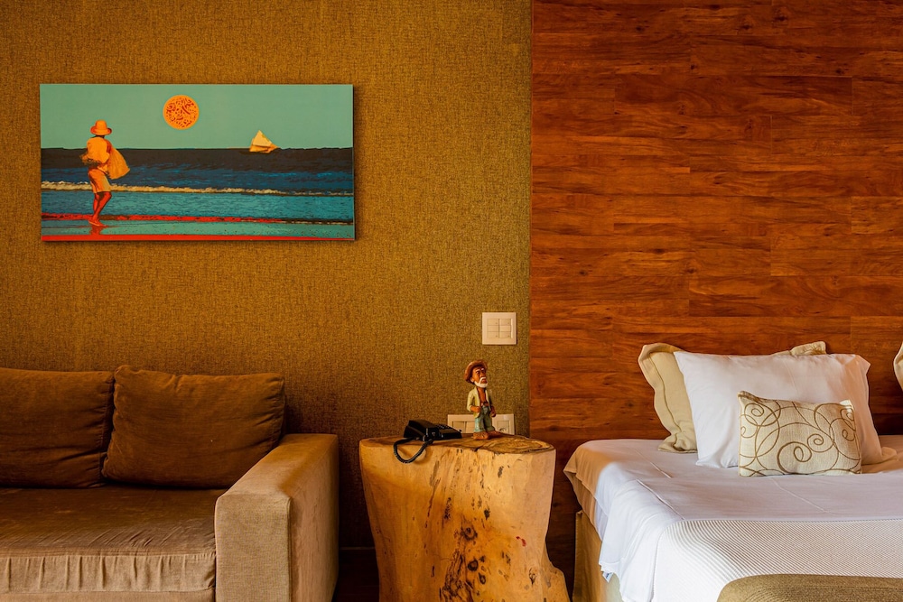 Carmel Charme Resort 30/90
