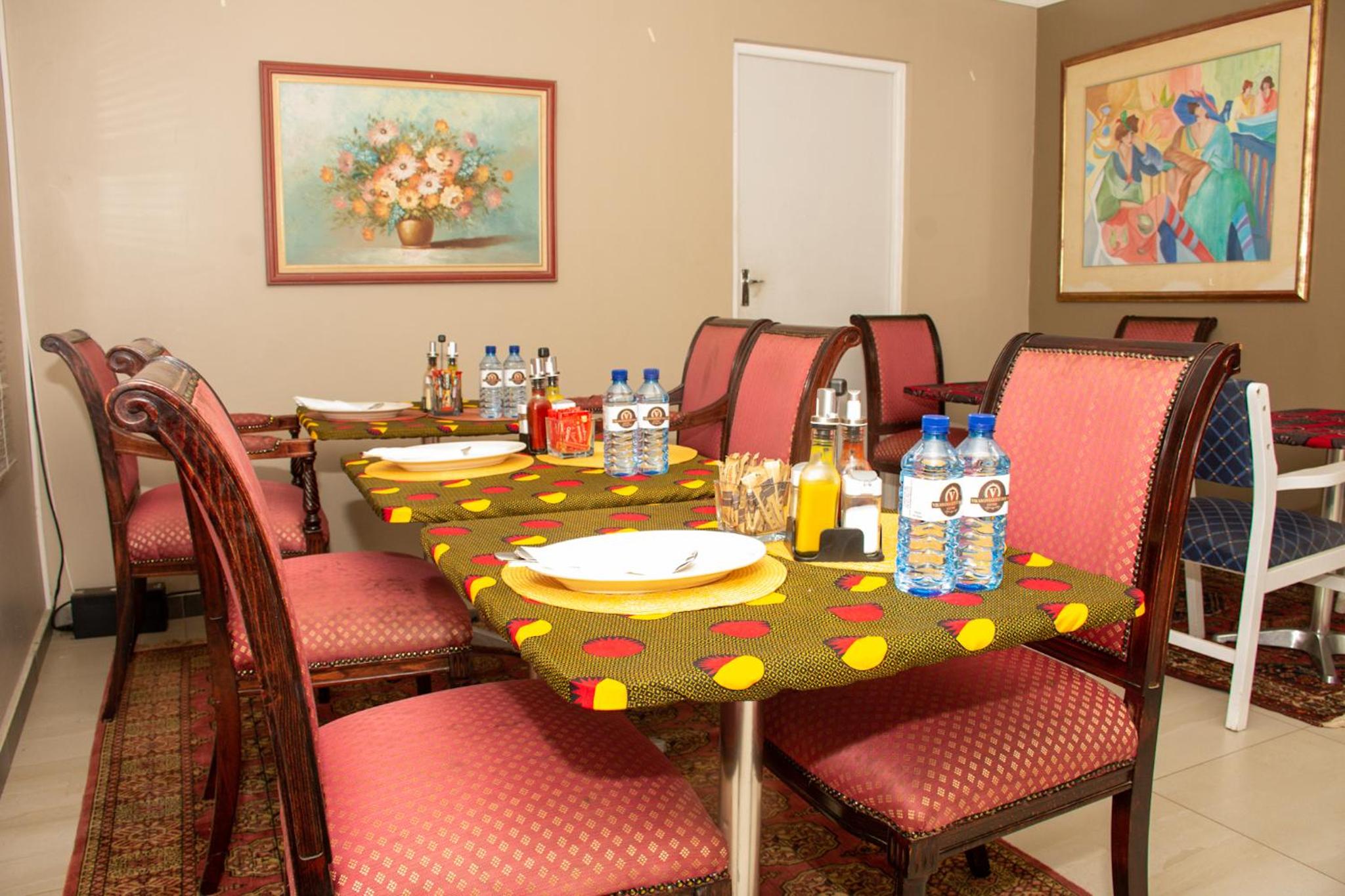 Vikamana Guest House 9/17