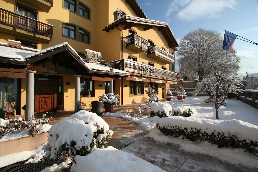Paradise Hotel and Wellness 45/49