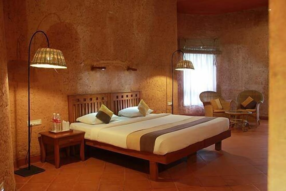 BANASURA HILL RESORT 11/50