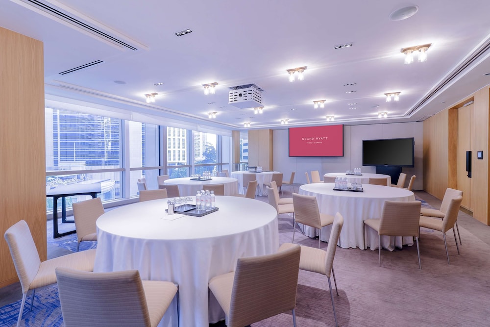 GRAND HYATT KUALA LUMPUR 58/69