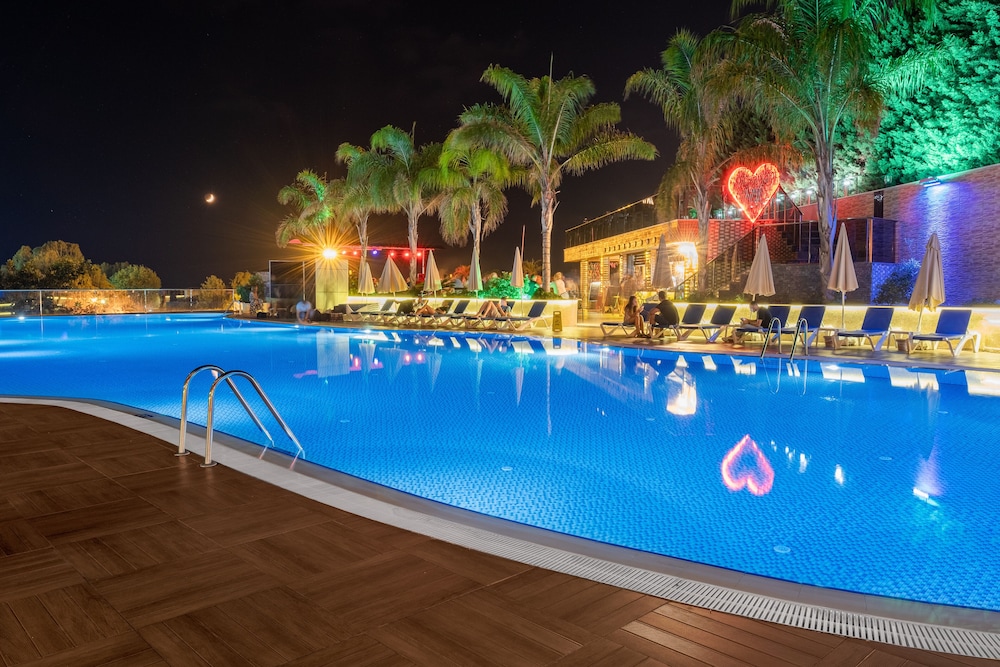 Michell Hotel - Adult Only 38/50
