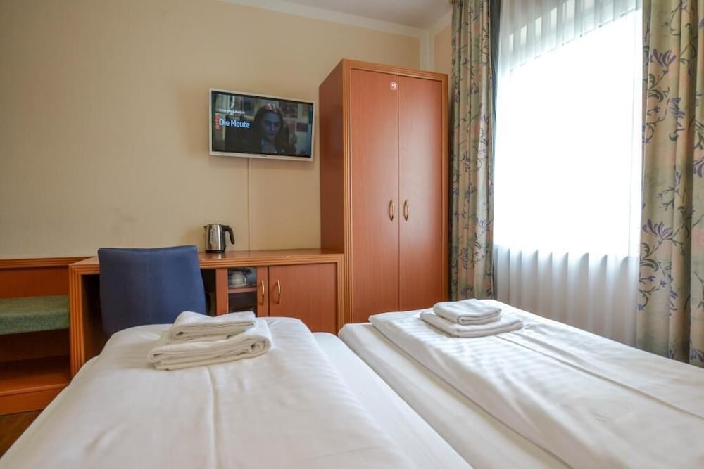 Hotel Opal 18/60