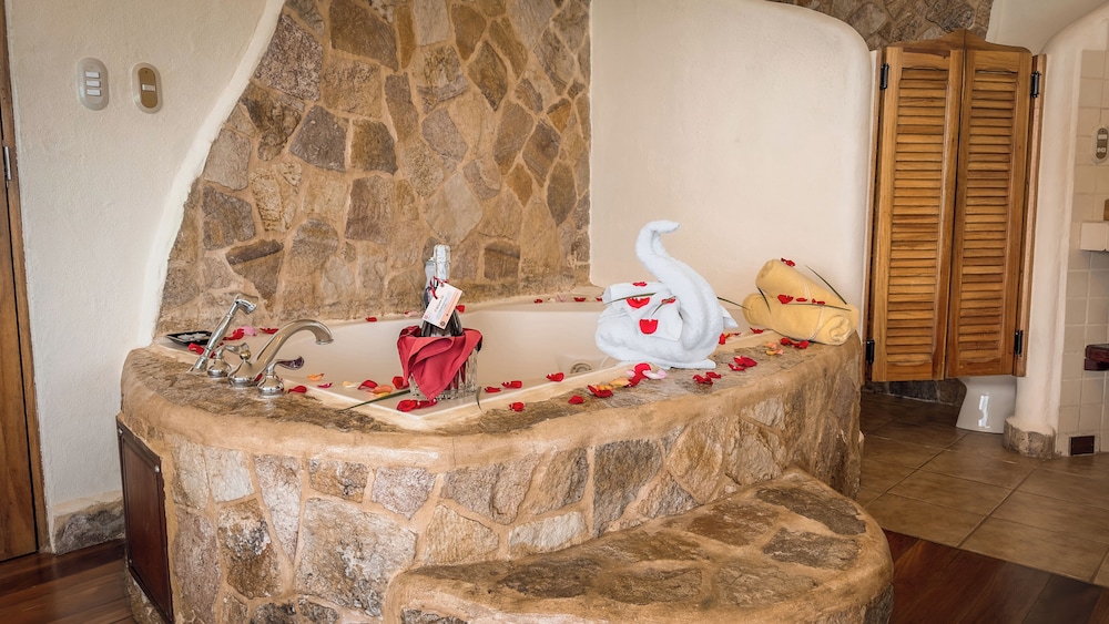 Issimo Suites Boutique Hotel Spa Adults Only 9/71