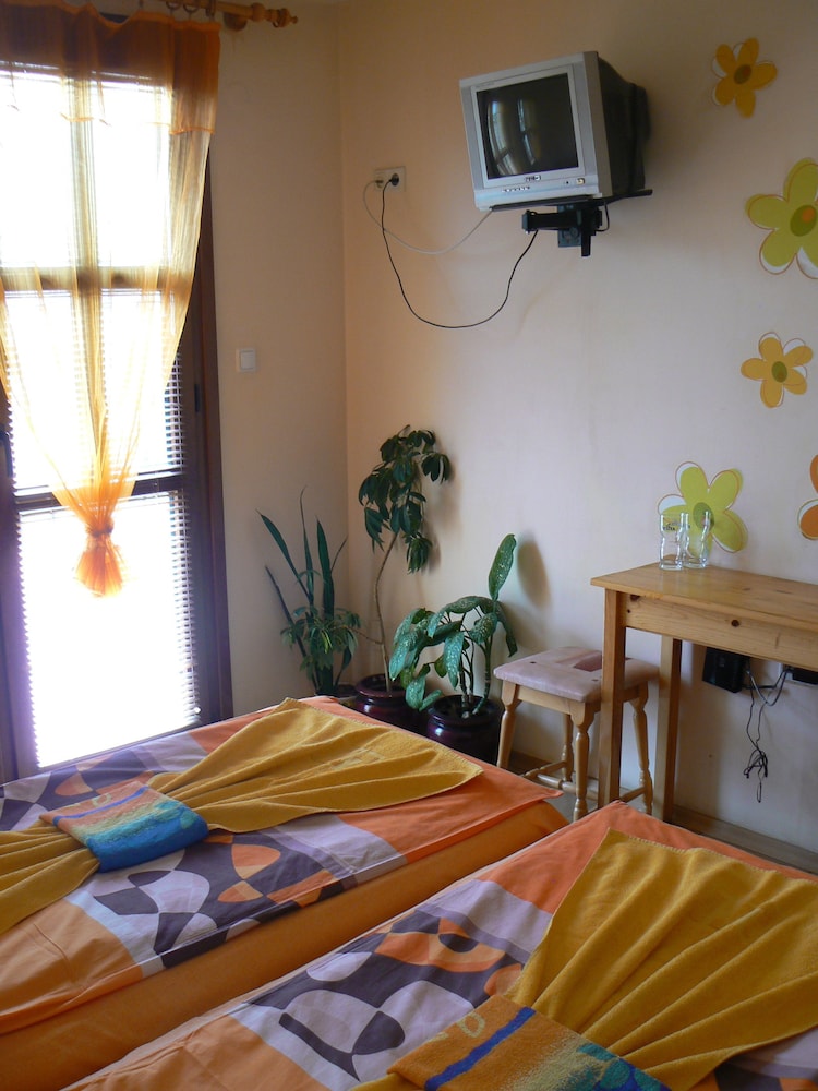 Hotel Varusha 27/43