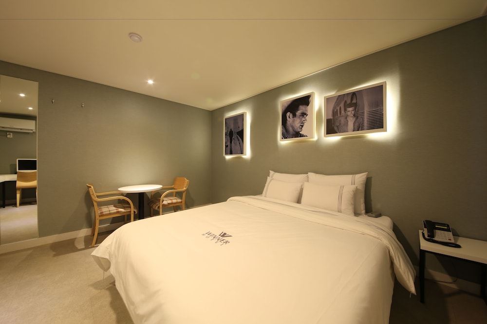 Winner Hotel 7/29