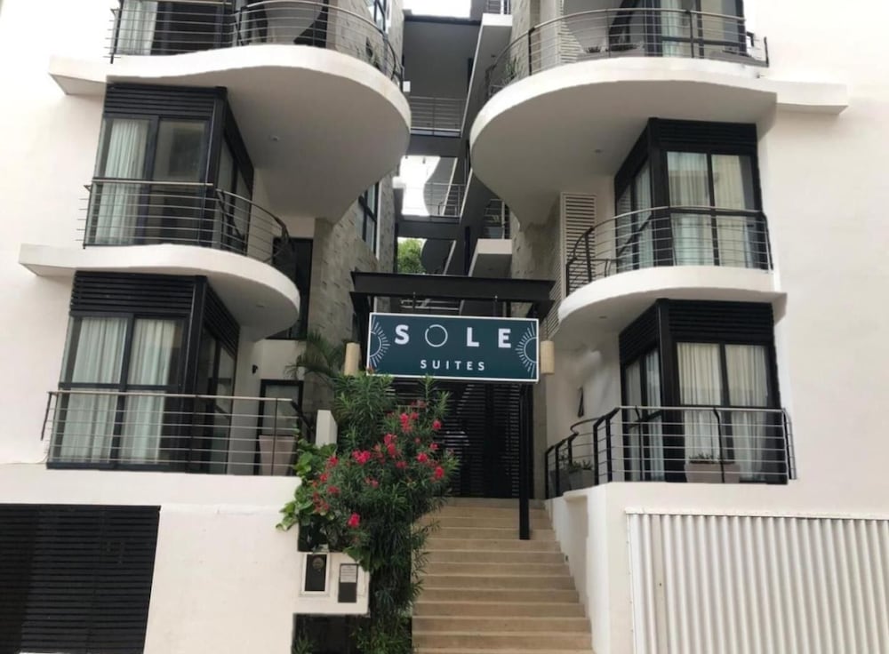 SOLE Suites by GuruHotel 5/25