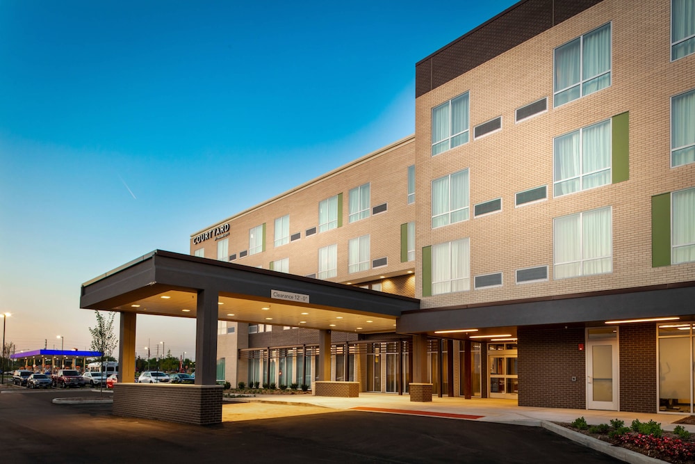 Courtyard By Marriott Indianapolis West-Speedway 5/44