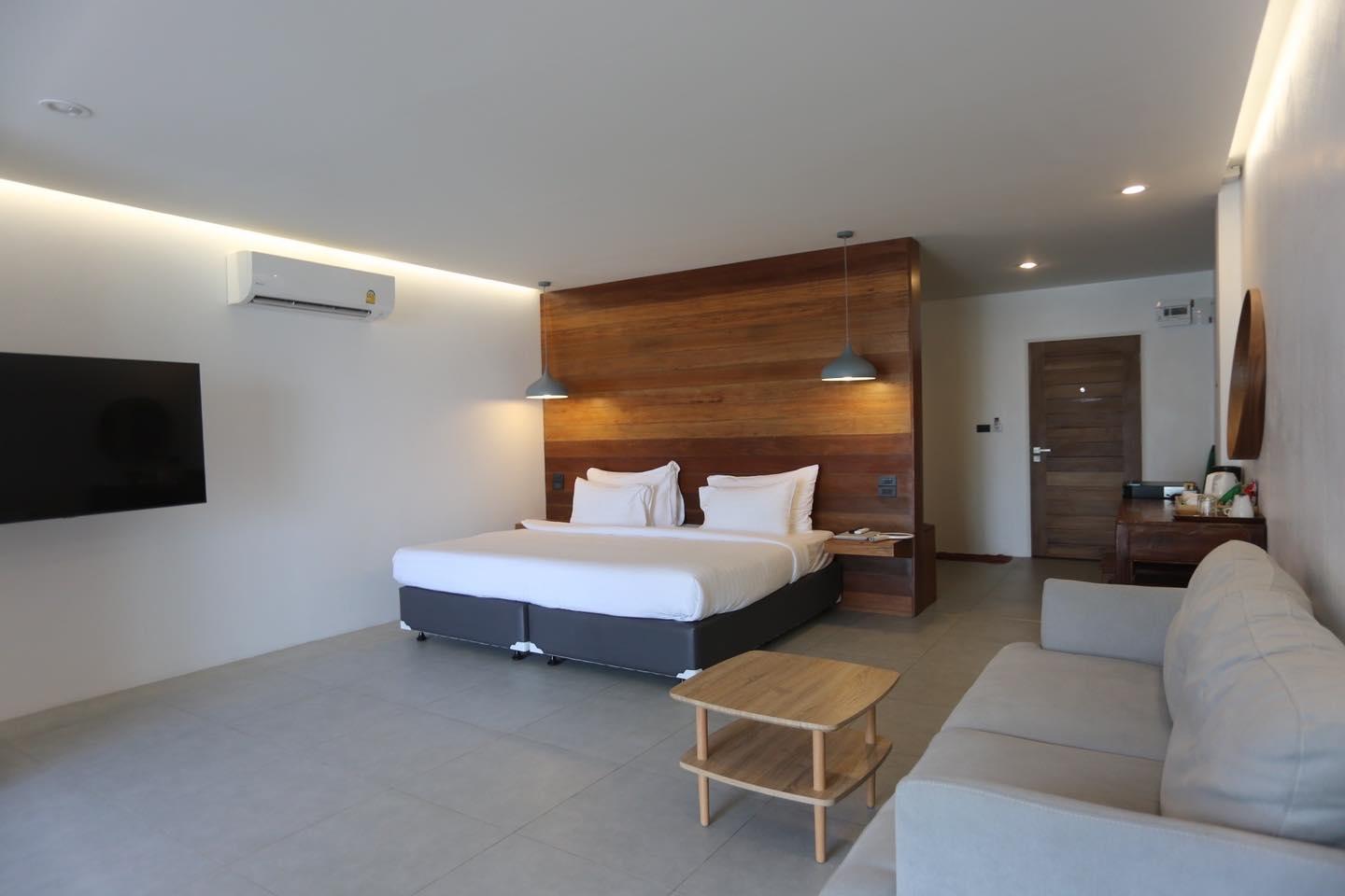Deluxe, King Bed, Ocean Front, Terrace