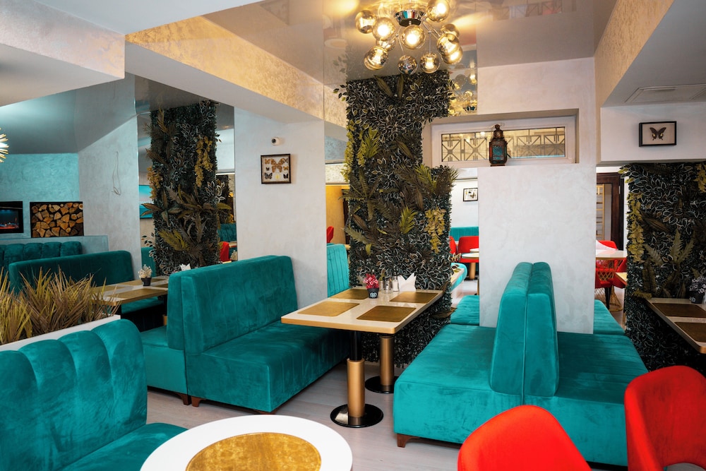 NEMI HOTEL 33/50