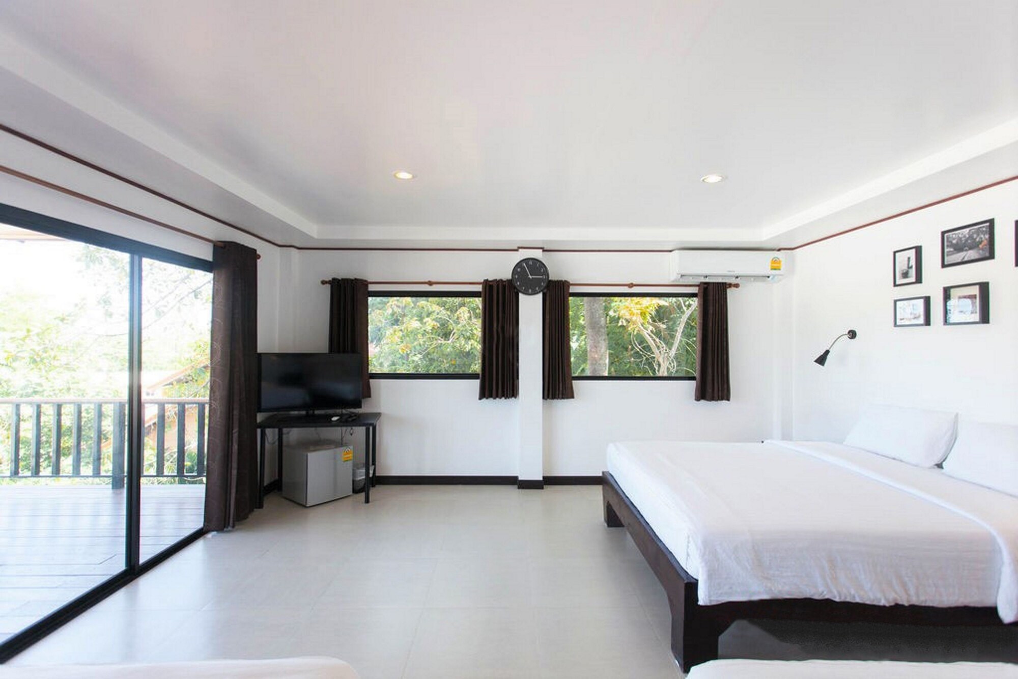 DELUXE, FAMILY, BALCONY