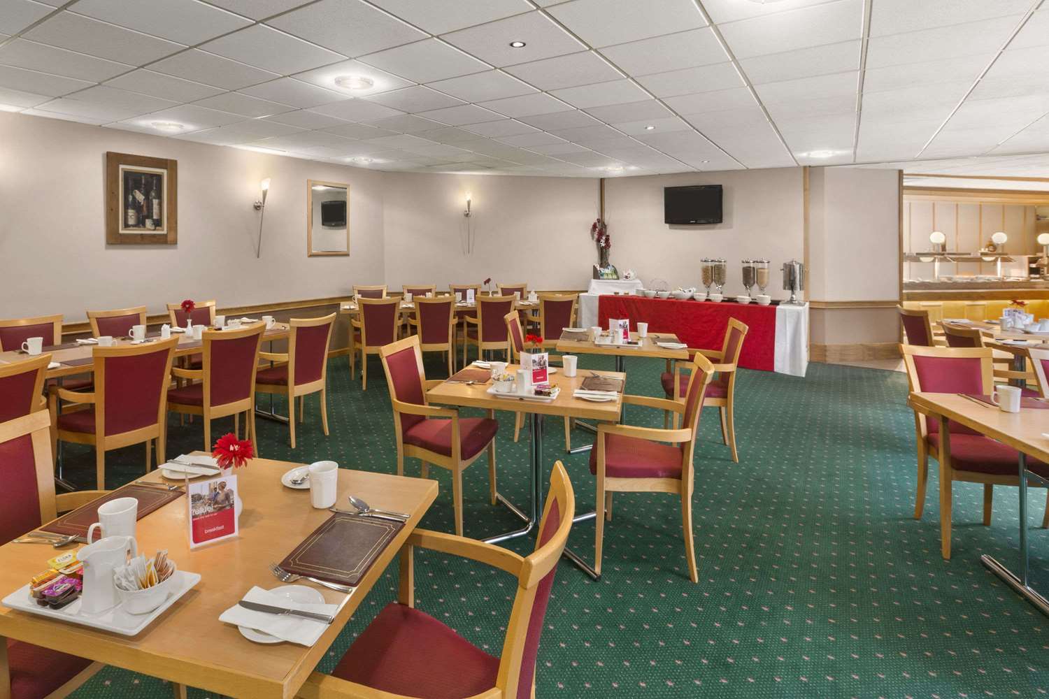 Ramada by Wyndham Telford Ironbridge 27/39