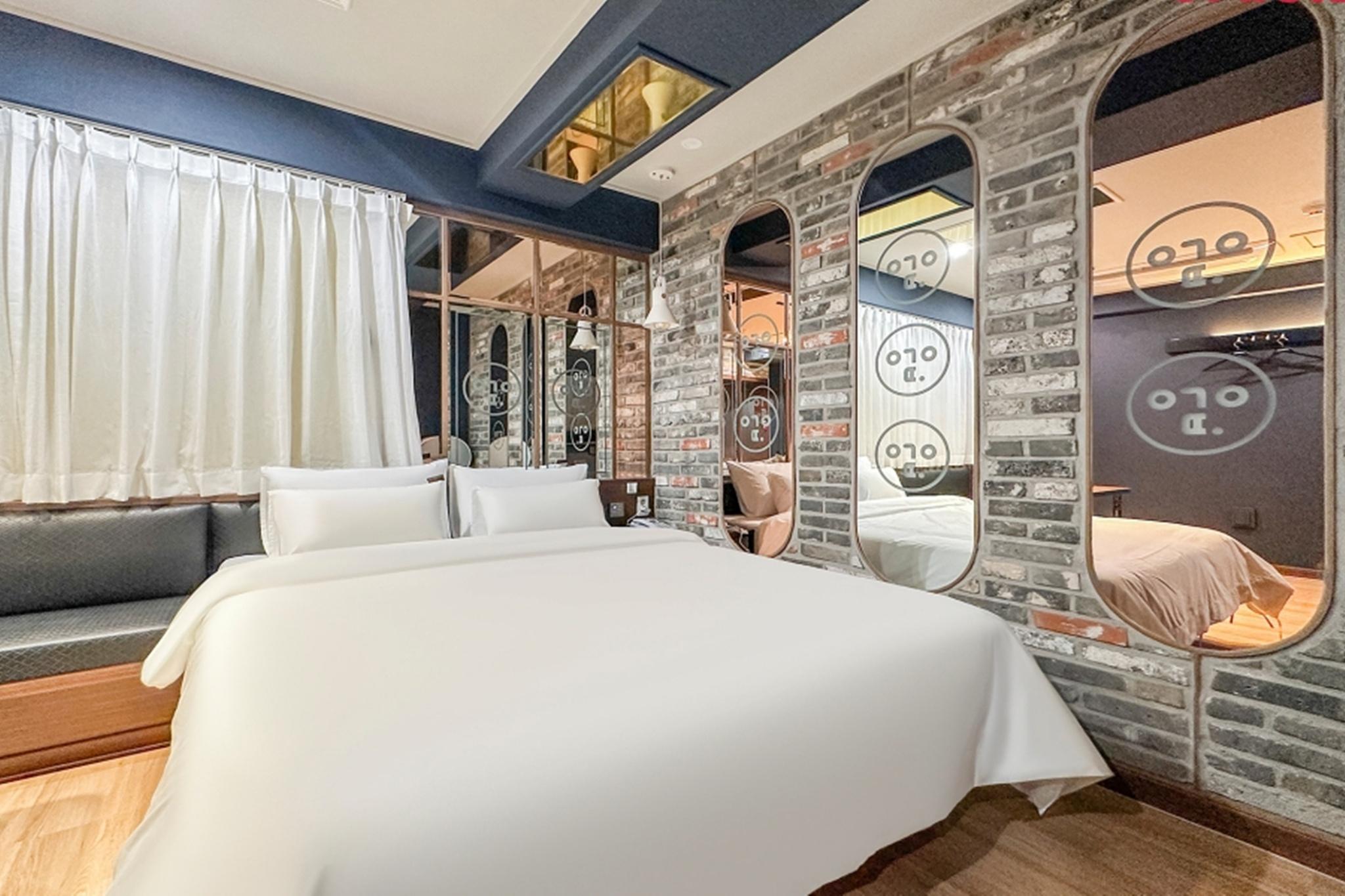 King Bed