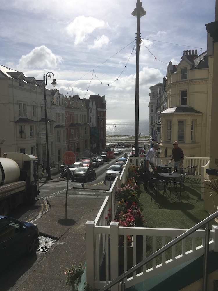 Welbeck Hotel and Restaurant 40/48