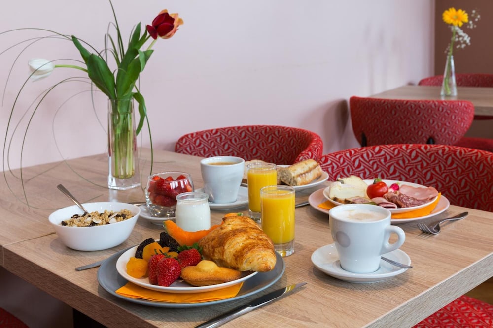 Hotel Alize Evian 39/55