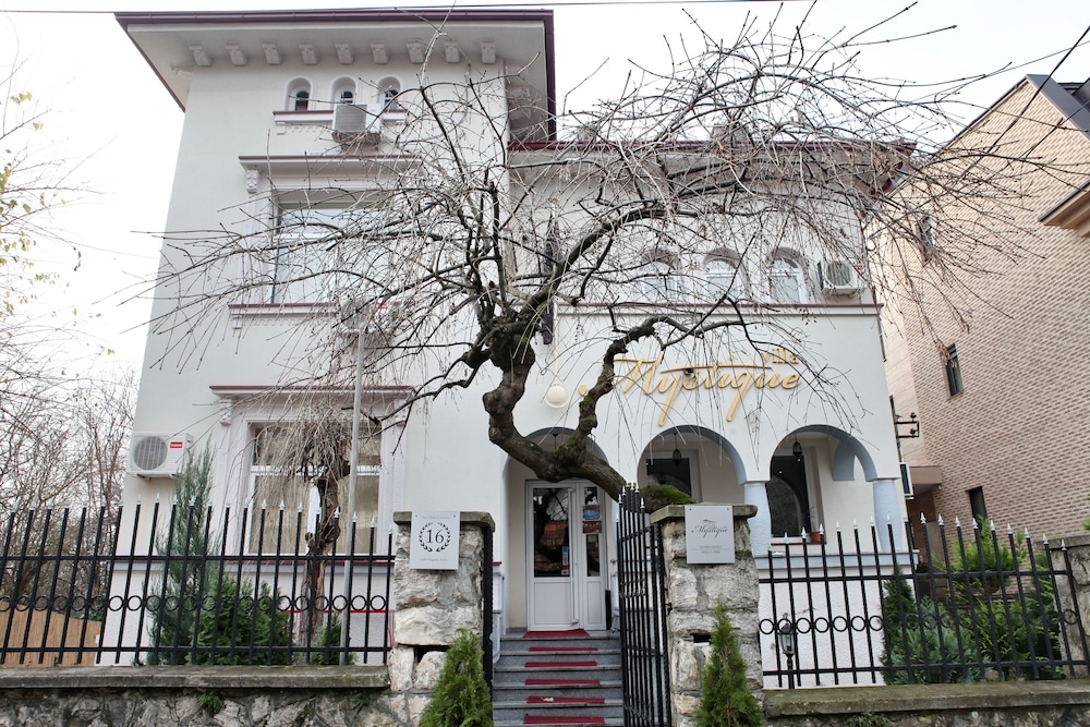 Villa Mystique Hotel photo4