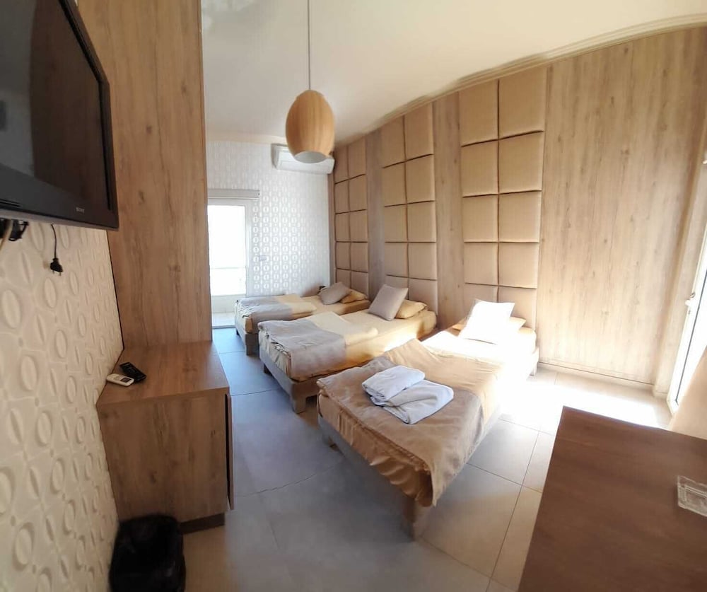 Four Seasons Halat 11/50