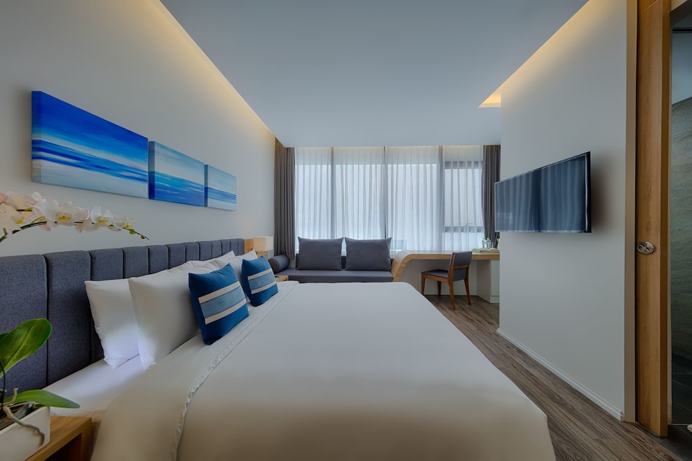 غرفة ديلوكس بسرير كوين، Parosand Danang Hotel 10/10