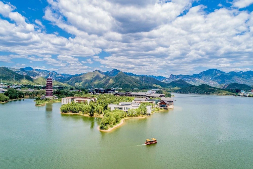 Yanqi Hotel Managed By Kempinski 65/70