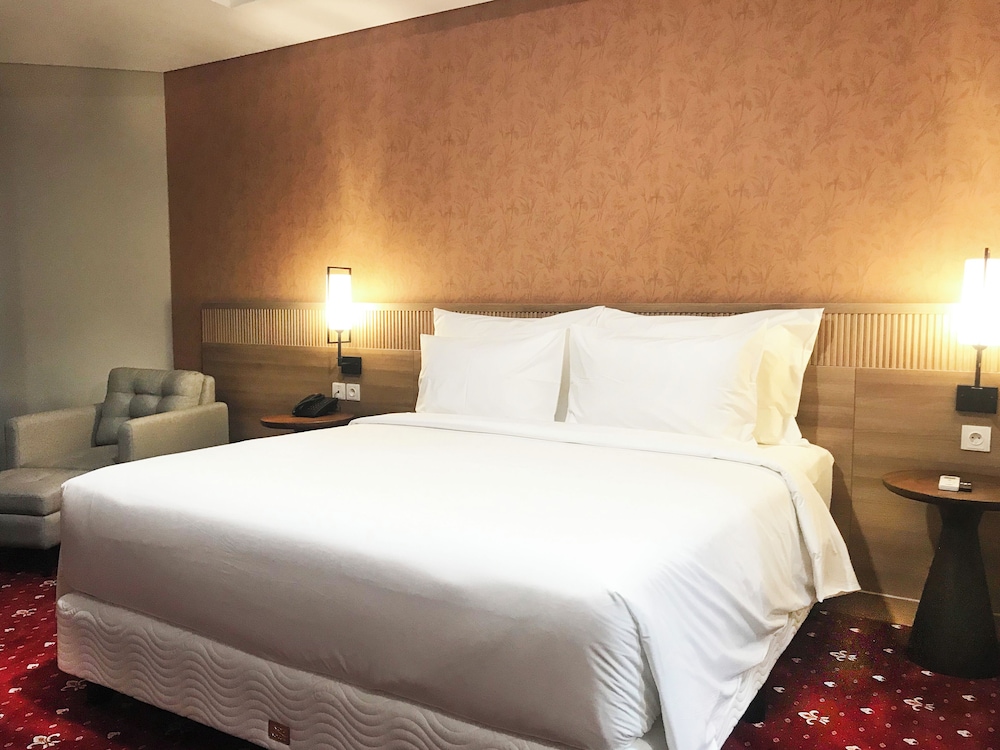 Labersa Hotel and Convention Center Samosir 9/28