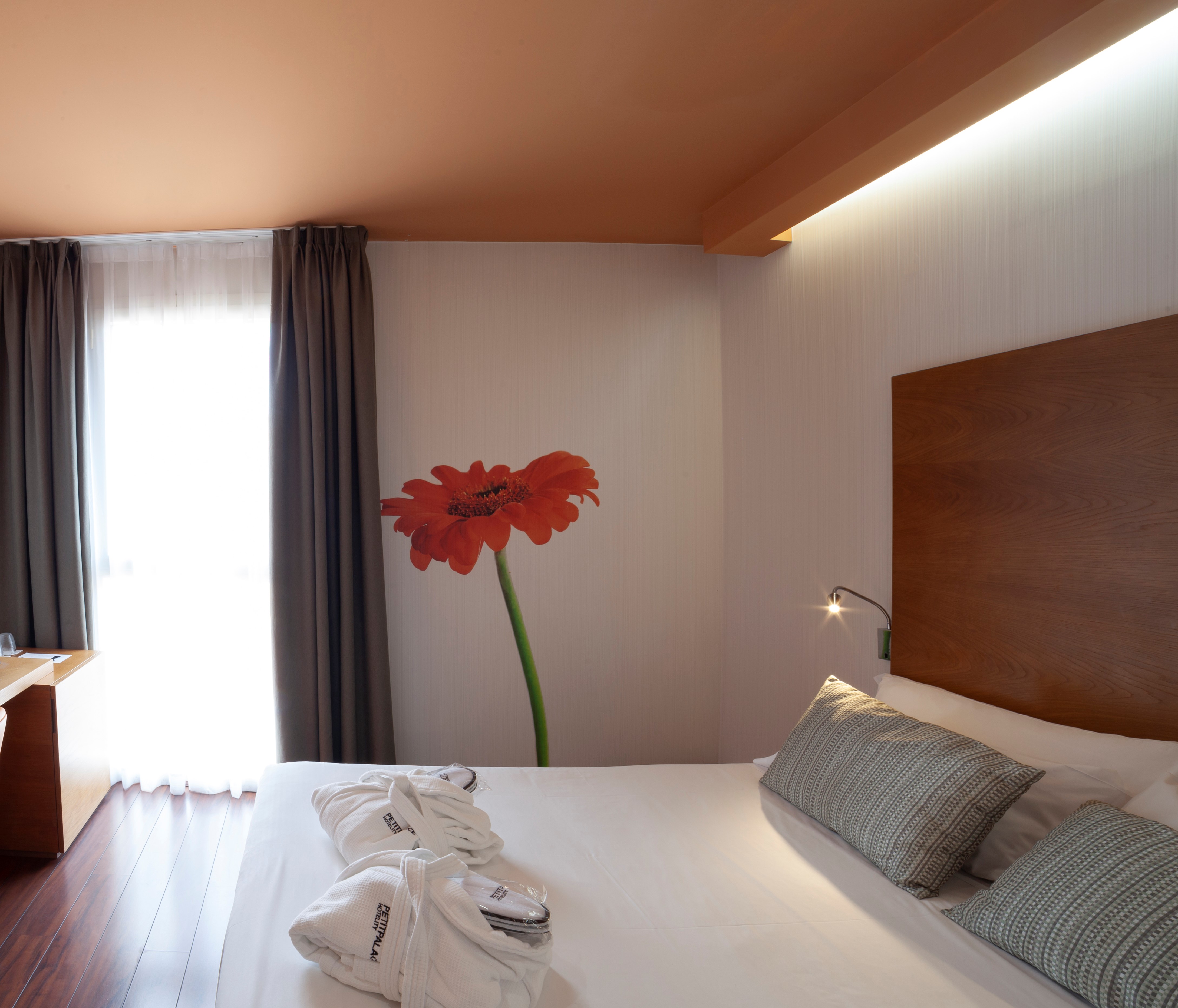 Room, Double Bed, Cathedral View