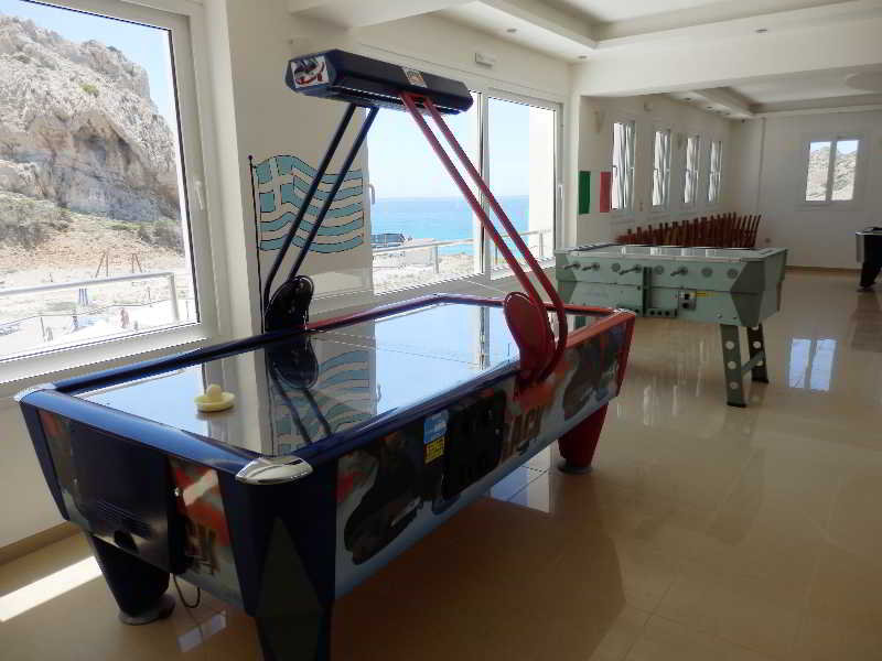 Royal Beach Hotel 33/53