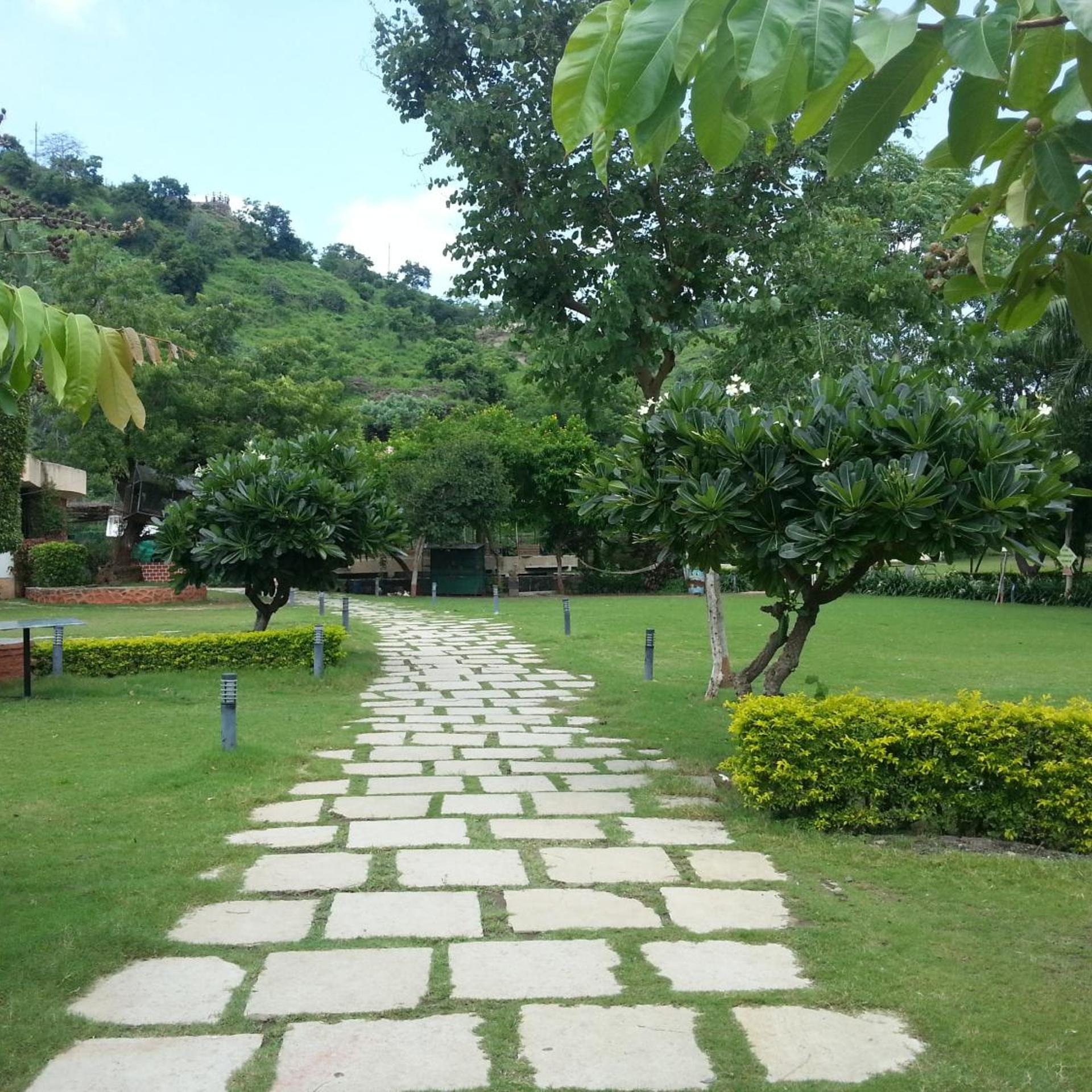 Hiranya Resorts 25/45