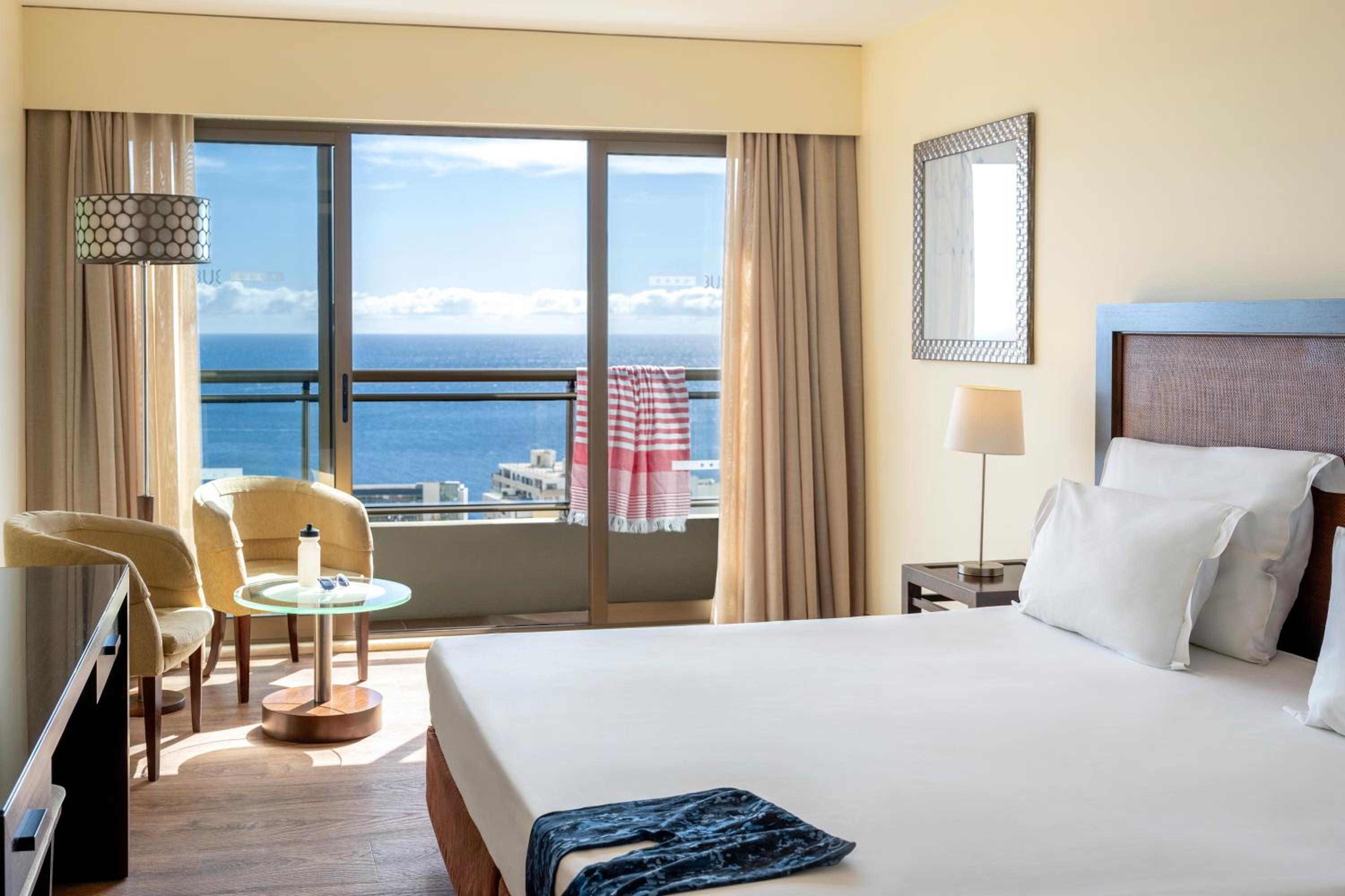 Room, Double Bed, Sea View, TUI BLUE Madeira Gardens 2/7