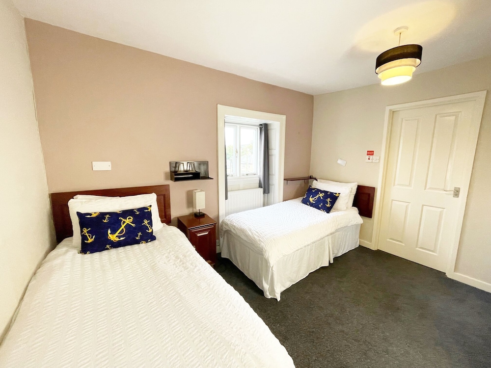 Anchor Hotel 14/50