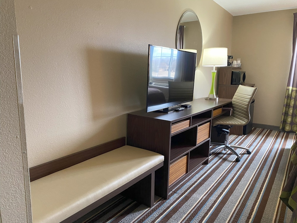 Super 8 by Wyndham Winfield/Quail Ridge Area 19/26
