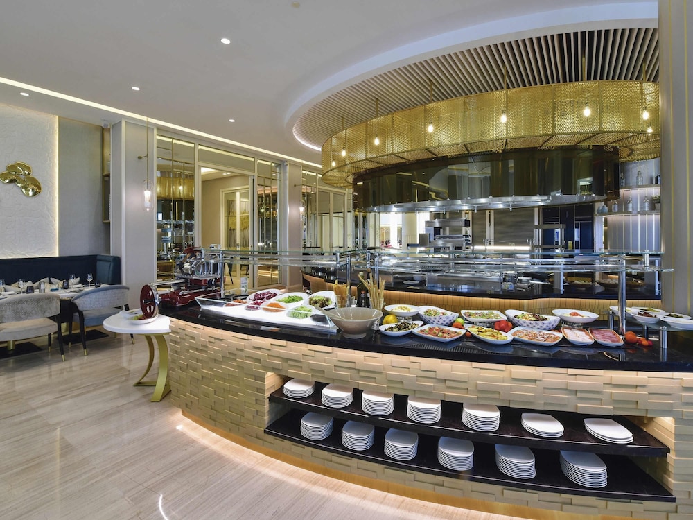MOVENPICK HOTEL BAHRAIN 67/72