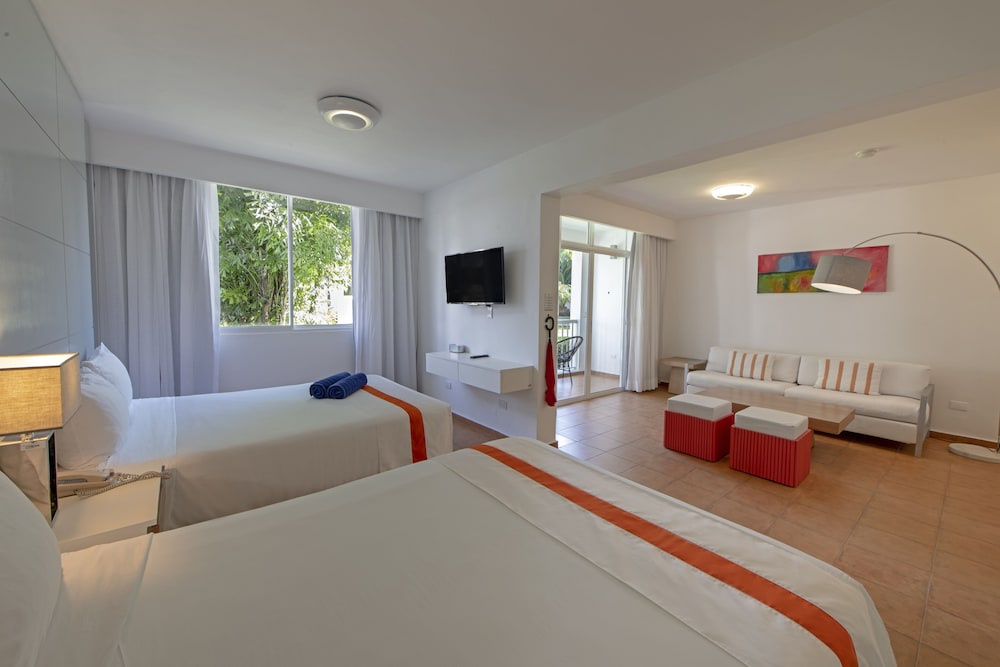 Viva Heavens by Wyndham A Trademark All Inclusive 27/63