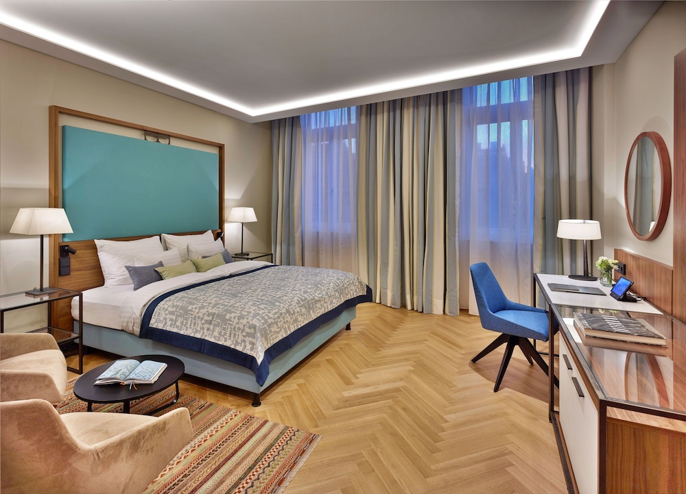 SUPERIOR, DOUBLE BED