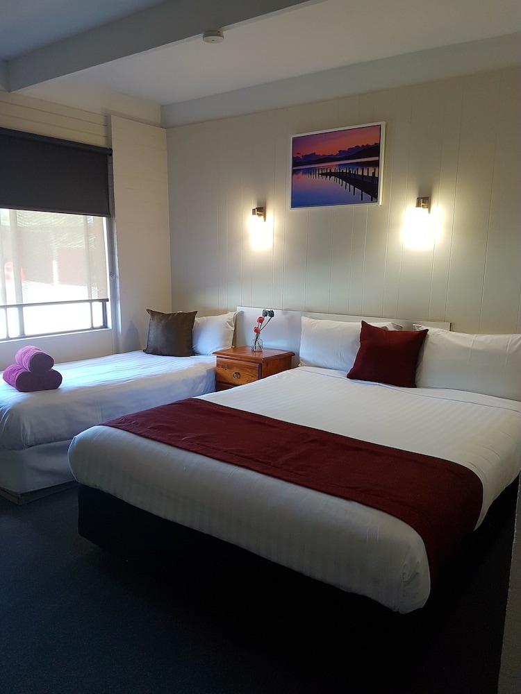 Bidgee Motor Inn 7/50