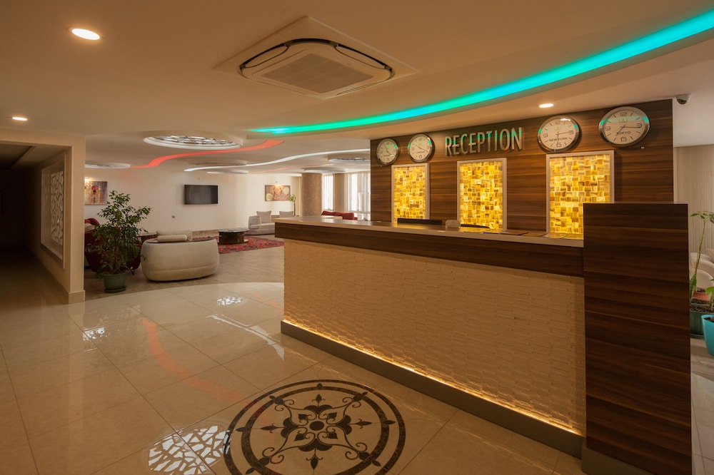 Armin Hotel 6/38